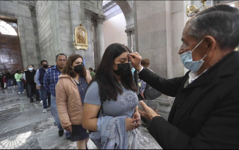 El Miércoles de Ceniza, con sus requisitos de ayuno y abstinencia, es mucho más significativo y debe tener prioridad. SUN/Archivo