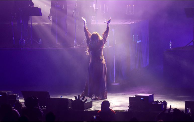 Yuridia ofrecerá hoy su segundo concierto en el Telmex; ayer cantó ante nueve mil personas. EL INFORMADOR/ H. Figueroa