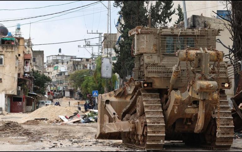 Por su parte, el primer ministro palestino, Mohamed Shtayeh, aseguró este domingo que es necesaria la intervención de la Unión Europea, la ONU, Estados Unidos o los países árabes para la creación del Estado palestino. EFE/A. Badarneh