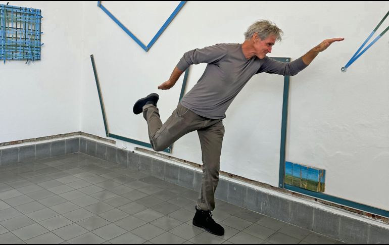 Davis Birks reconstruye paisajes y colores que han estado presentes en su labor artística. ESPECIAL