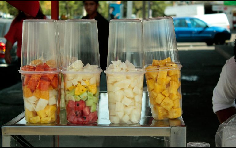 Una comida saludable es garantía de salud y esta, desde luego, incluye frutas y verduras que además tienen propiedades que favorecen en el tratamiento de malestares específicos.  EL INFORMADOR / ARCHIVO