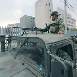 Gobierno federal ignora a constructores y confía a Ejército obras carreteras