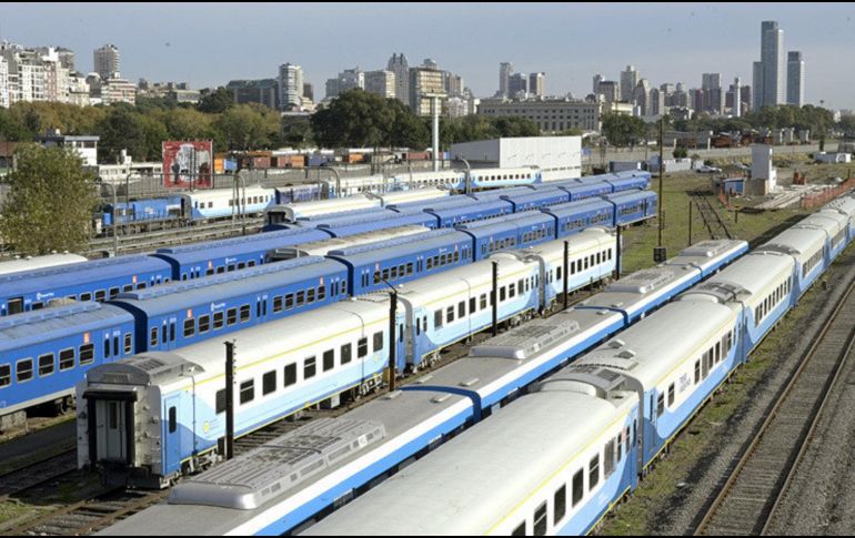 La falta de trenes afecta a más de 1 millón de personas, según indicó el portavoz presidencial, Manuel Adorni. AFP / ARCHIVO