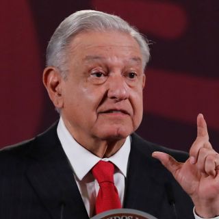 López Obrador asegura que ayudará a sobrecargos de Aeroméxico
