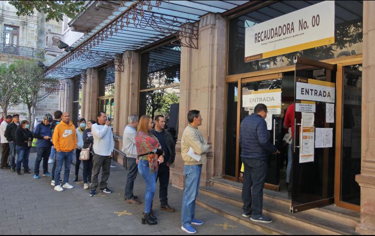 El impuesto predial debe pagarse el primer bimestre de cada año y debe ser cubierto por las personas que tengan un inmueble; ya sea una casa, un departamento, un terreno o un edificio. EL INFORMADOR/ J. Camacho.