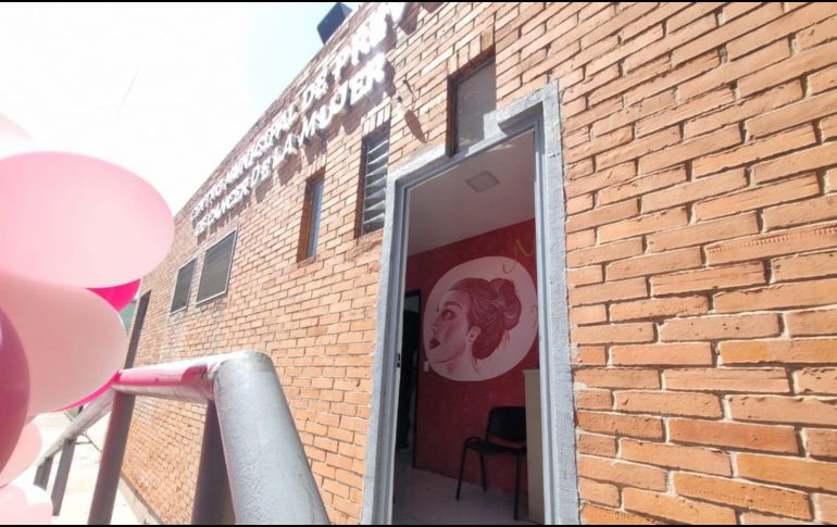 Las mujeres pueden asistir al Centro Municipal de Prevención de Cáncer de la Mujer sin sacar cita previa, en un horario de 7:00 a 19:00 horas y pedir informes al teléfono 33 1201 7200. CORTESÍA.