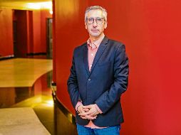 José Luis Castillo, el director de la OFJ posa desde el Teatro Degollado. EL INFORMADOR/ A. Navarro