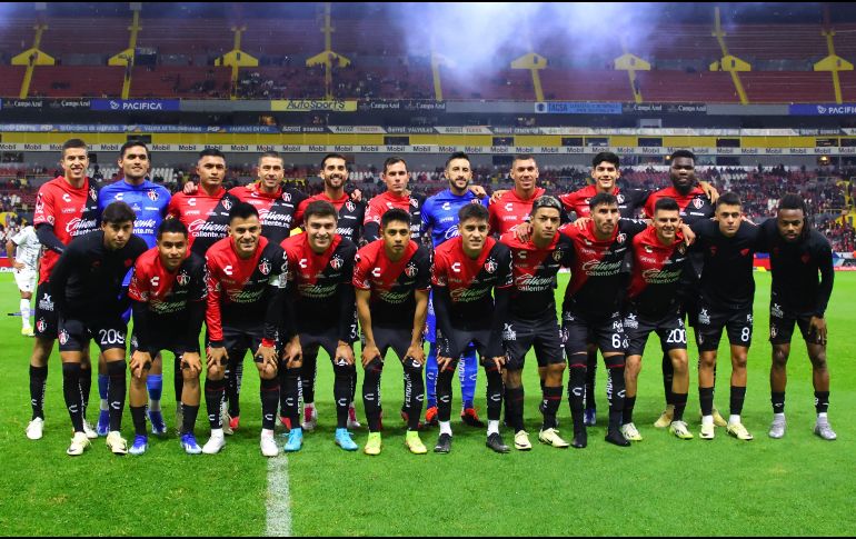 El conjunto rojinegro buscará la victoria frente al cuadro regio. Imago7