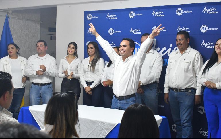 En su discurso, Murguía agradeció a quienes lo respaldaron en su registro y subrayó que su candidatura busca establecer un gobierno receptivo que aborde los problemas acumulados en Zapotlán el Grande a raíz de las administraciones deficientes de los últimos años. CORTESÍA