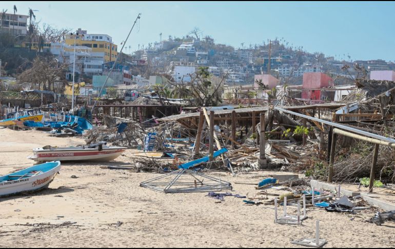 Después del paso del huracán “Otis”, el 25 de octubre de 2023, autoridades de Guerrero continúan en la búsqueda de 32 personas desaparecidas. AFP