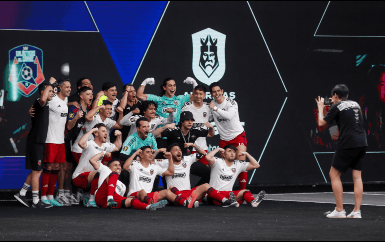 La Kings League, que llegó a América este año, es una liga de futbol 7 en la que participan 12 equipos de diferentes países, los cuales son dirigidos por streamers y exjugadores. EFE / I. Esquivel
