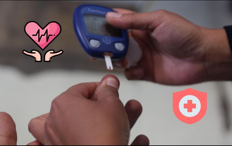 El glucómetro y los dispositivos que pinchan la piel para hacer la medición siguen siendo los equipos correctos para monitorear la glucosa. EL INFORMADOR / ARCHIVO