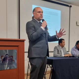 Eduardo Mancilla es elegido como el nuevo presidente de ACOEO