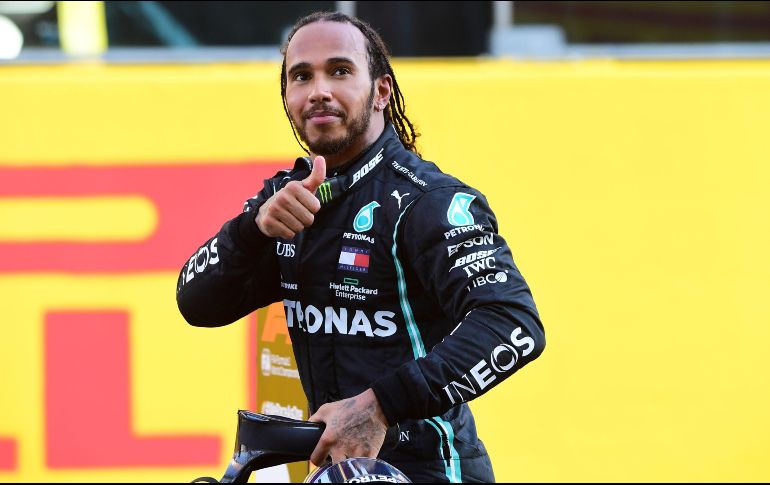 El piloto británico buscará hacer historia en la escuadra italiana. AFP/ARCHIVO