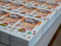 En los billetes de Carlos III el reverso seguirá siendo el mismo que en los de su madre, y los principales cambios se notarán en el anverso, donde figura un retrato del rey. EFE/ Banco De Inglaterra