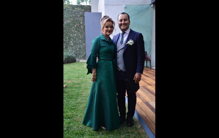 Ma. Dolores Pérez y Enrique Rivera. GENTE BIEN JALISCO/ Marifer Rached