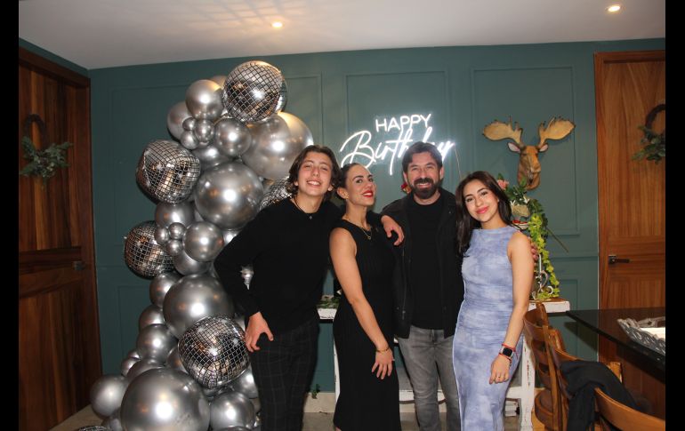 Dave Ibarra, Marifer Cabrera, David y Reggie Ibarra. GENTE BIEN JALISCO/ Esmeralda Escamilla