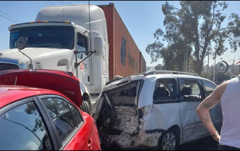 Al sitio acudió personal de Protección Civil de Guadalajara y Zapopan. ESPECIAL/ Protección Civil
