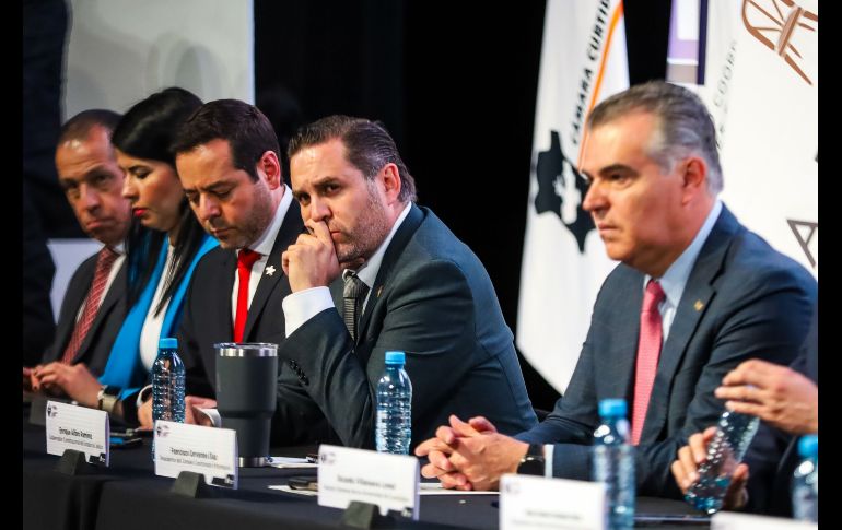 Antonio Lancaster durante su discurso en la toma de protesta dijo que la industria padece constantemente los robos al transporte de carga. EL INFORMADOR/ A. Navarro.