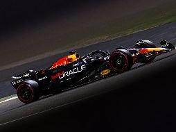 Max Verstappen, en los entrenamientos antes del GP de Bahrein. EFE / A. Haider