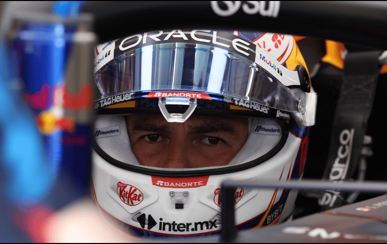 Sergio Pérez dijo que su fallo fue tener que salir con un nuevo juego de blandos en la Q2 a pesar de que podrían haber pasado a Q3 sin complicaciones. EFE / A. Haider