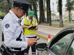 El Gobierno pretende recaudar este año más de 648 millones de pesos por el programa de verificación. EL INFORMADOR/Archivo