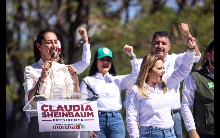 Claudia Sheinbaum refrendó su compromiso de consolidar durante su gobierno los programas sociales de apoyo a estudiantes y personas de la tercera,  además de garantizar que su incremento nunca sea por debajo de inflación. EL INFORMADOR / H. Figueroa