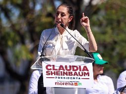 Claudia Sheinbaum refrendó su compromiso de consolidar durante su gobierno los programas sociales de apoyo a estudiantes y personas de la tercera,  además de garantizar que su incremento nunca sea por debajo de inflación. EL INFORMADOR / H. Figueroa
