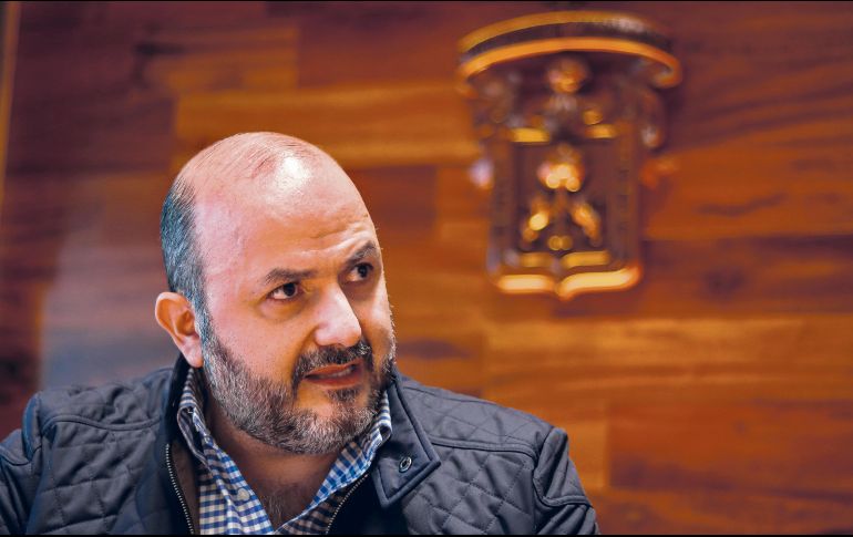El rector de la Universidad de Guadalajara, Ricardo Villanueva, charló con esta casa editorial en el edificio administrativo de la UdeG. EL INFORMADOR/ H. Figueroa