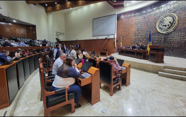 Los tres fueron elegidos por unanimidad de votos: un total de 29 por las bancadas de Movimiento Ciudadano, Hagamos, PRI, PAN, Futuro y Partido Verde. EL INFORMADOR/M.HERNÁNDEZ