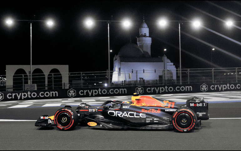Pocos días después del éxito inapelable del piloto neerlandés Max Verstappen en Bahrein, el paddock de la F1 vuelve a la pista en Arabia Saudita. AP / ARCHIVO
