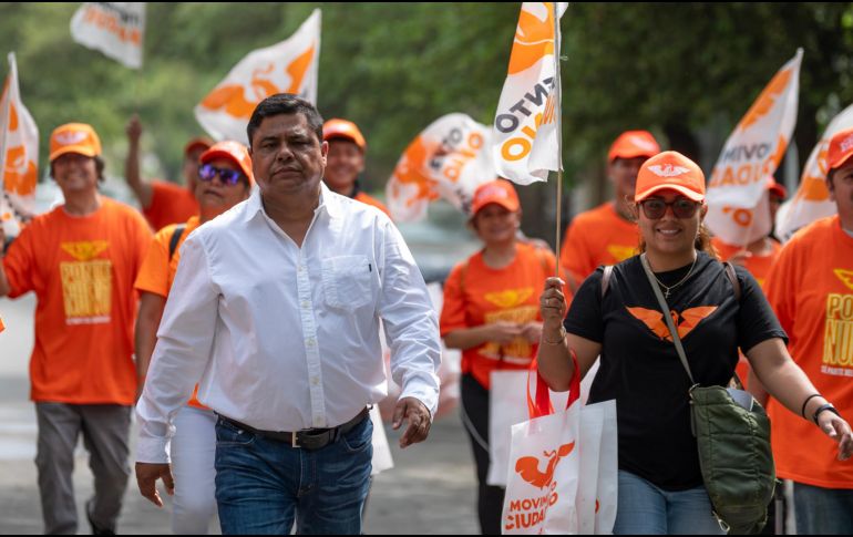 Mario Escobar Salazar, compartió que no es militante de MC, pero se acercó con el partido porque fue el que escuchó su propuesta. EFE/ M. Sierra.