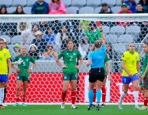 Con una polémica expulsión a Nicolette Hernández, la Selección Mexicana se vio condicionada en el partido por el pase a la final de la Copa Oro W 2024. IMAGO7.