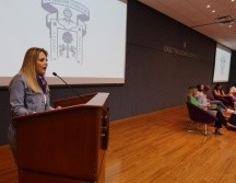 Claudia Delgadillo participó este jueves en la ceremonia inaugural de la colectiva Leonas con Raíces UdeG, ante quienes propuso conformar alianza entre mujeres, visibilizar la agenda de género, y trabajar juntas en la defensa de los derechos de todas. CORTESÍA.