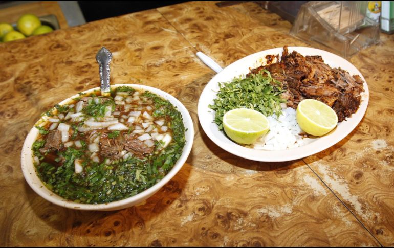 Estas tres opciones se encuentran dentro de las mejores para probar este gran platillo tapatío. EFE / ARCHIVO