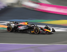 Max Verstappen saldrá desde la primera fila en Arabia Saudita. EFE / A. Haider