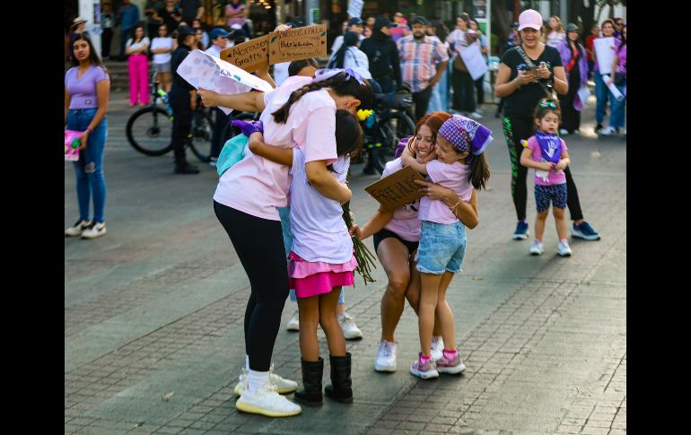 Miles de mujeres se reunieron en diferentes puntos de la ciudad de Guadalajara  como parte de las manifestaciones del Día Internacional de la Mujer, celebrado el 8 de marzo. EL INFORMADOR / A. Navarro