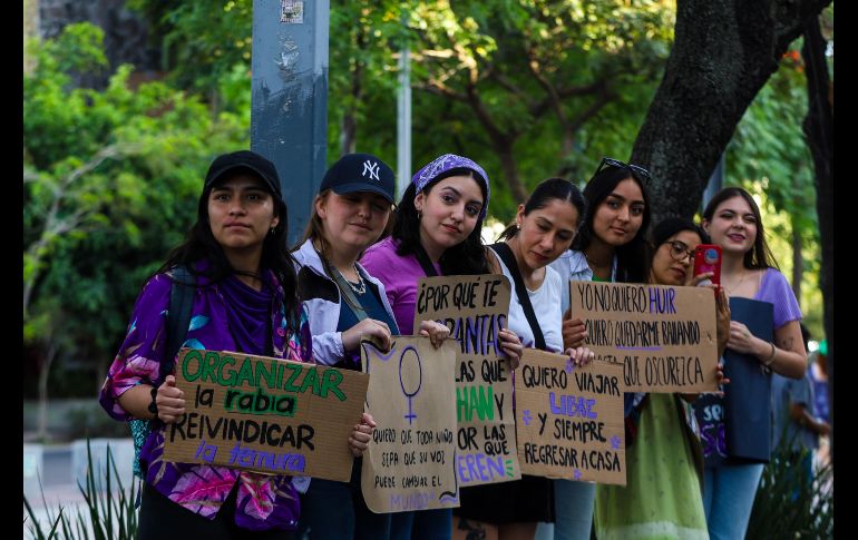 Miles de mujeres se reunieron en diferentes puntos de la ciudad de Guadalajara  como parte de las manifestaciones del Día Internacional de la Mujer, celebrado el 8 de marzo. EL INFORMADOR / A. Navarro