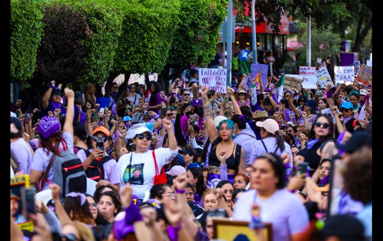 Miles de mujeres se reunieron en diferentes puntos de la ciudad de Guadalajara  como parte de las manifestaciones del Día Internacional de la Mujer, celebrado el 8 de marzo. EL INFORMADOR / A. Navarro
