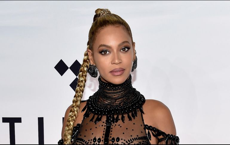 l nuevo disco de la cantante estadounidense representa la segunda parte del primer álbum que ya había lanzado en el 2022 y se tituló 'Renaissance. Los singles  '16 Carriages' y 'Texas Hold 'Em' han sido la punta del iceberg de lo que viene en esta nueva propuesta musical, la cual ya dio indicios del género country. AP/ARCHIVO