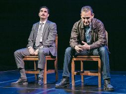 Pablo Abitia (izquierda) y Mauricio Cedeño dan vida a los protagonistas de la obra. CORTESÍA