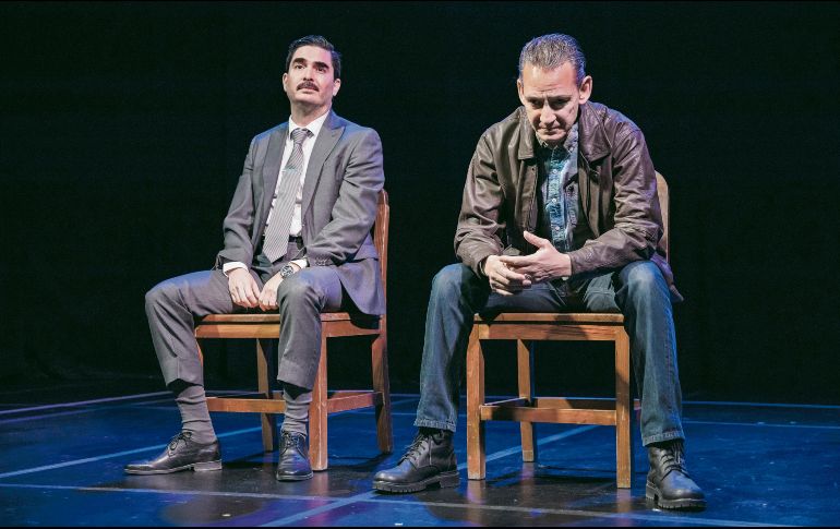 Pablo Abitia (izquierda) y Mauricio Cedeño dan vida a los protagonistas de la obra. CORTESÍA