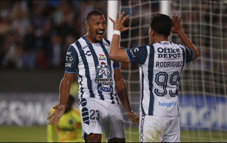 Salomón Rondón fue letal contra el Philadelphia y anotó los primeros tres goles del juego. EFE/D. Martínez