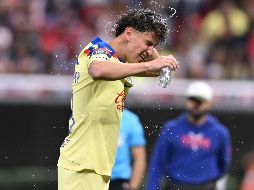 El defensor desató la molestia de comentaristas deportivos este miércoles previo al Clásico Nacional. Imago7