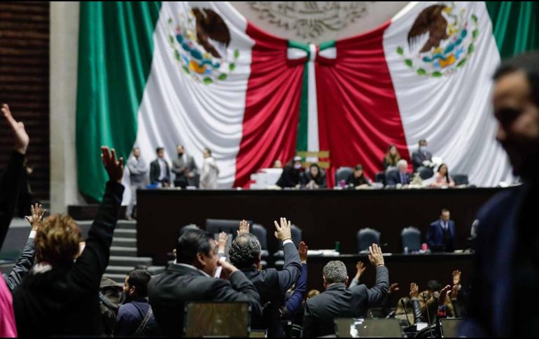 En caso de que la Jucopo vote a favor de que el dictamen suba al pleno el PAN irá a favor en lo general, pero con reservas en lo particular. SUN / ARCHIVO