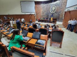 Se garantiza destinar recursos del 5 por ciento del total del Presupuesto de Egresos del Estado a la Universidad de Guadalajara y el .3 por ciento para infraestructura universitaria. ESPECIAL