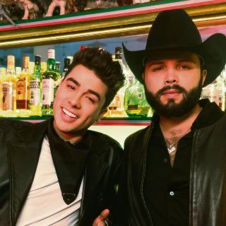 Tú la guitarra y yo… ¡“Maracas”!