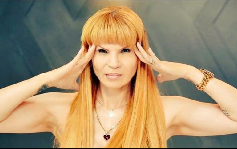 Mhoni Vidente llega con los horóscopos del mes de abril y nos cuenta qué le depara a cada signo zodiacal. FACEBOOK / Mhoni Vidente