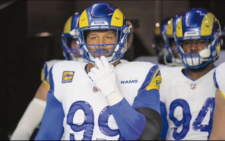 El defensa estableció una marca de 111 derribos de quarterback. AP/S. Wenig