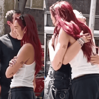 Dua Lipa es captada en las calles de la Ciudad de México